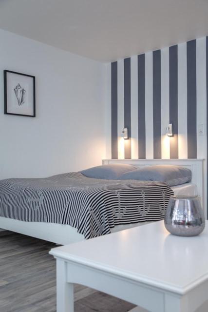 Apartment Simply _ad7 _ 11_ *